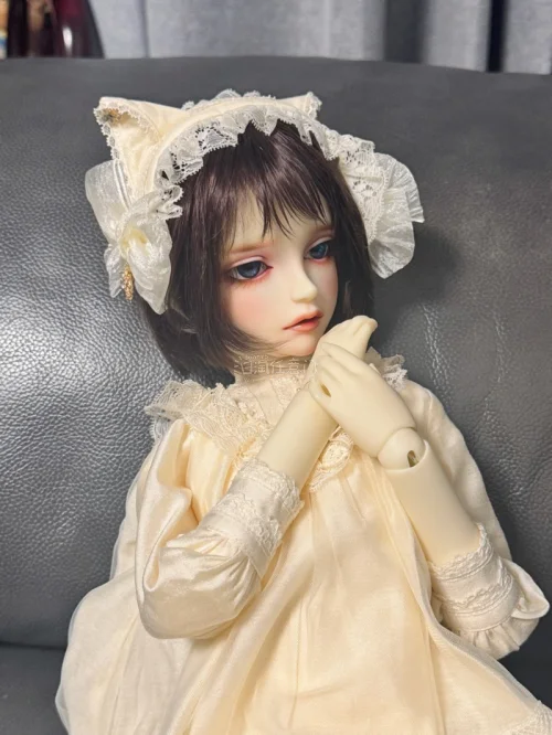 非常好价地入手了fcs 13女体配75番头
带的官妆也很美 感觉男养女养都不错的样子
ems速度也很快 已经美美玩上了