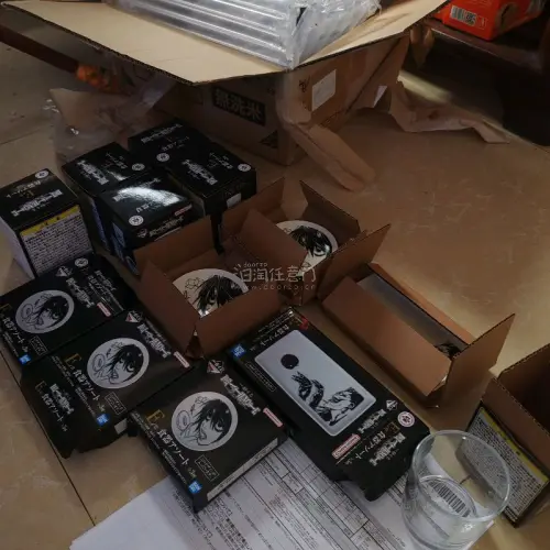 其实这次切煤也是非常胆战心惊啊，因为我特别害怕这些东西全碎掉，本来走竹蜻蜓结果被拒了，考虑到经费问题所以就走海运，搞得我求了几次妈祖。樱花妹一如既往的裸寄，好在这个原装还算牢固啊，然后不放心添加了气泡柱服务，可能也有一定的这个原因在里面吧，主要是做了填充，然后也感谢...