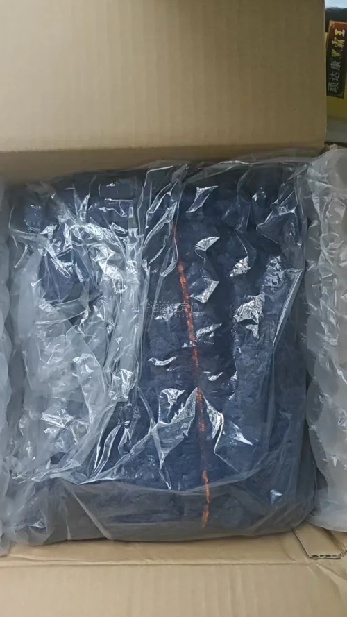 木村大神去年穿火的一件平价工装品牌，终于蹲到同款。邮政超快，一周时间就到了，现在穿在身上，穿上就是木村拓哉！帅爆了！