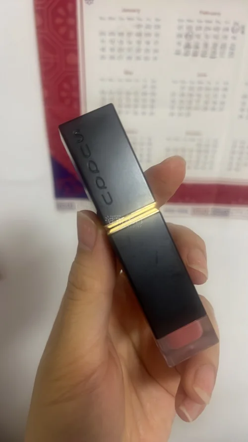 每一样都完好无损，非常喜欢，包装也很到位，选用的ems，一共五天收到，速度也很感人。总之购物过程很满意。