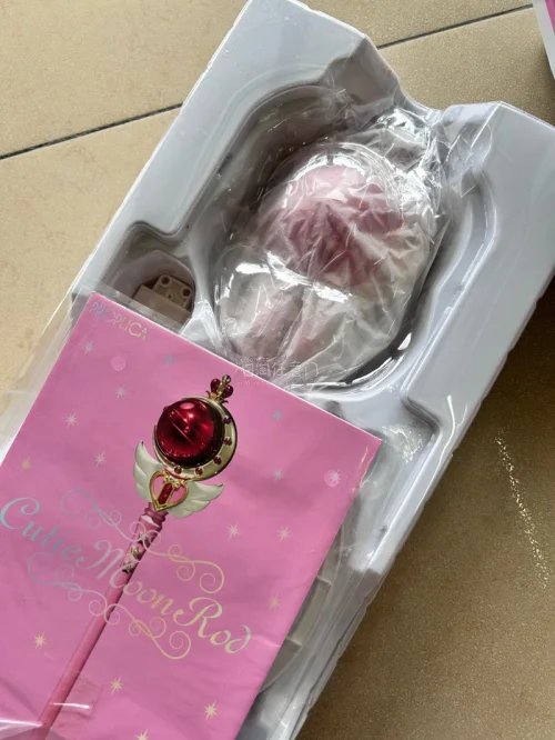 挖煤姬雅虎日拍第n单！是美少女战士proplica 甜心月之杖，很方便且代拍非常快！对于拍卖来说速度真的非常重要～真的很喜欢用～又拍到了心仪的东西！