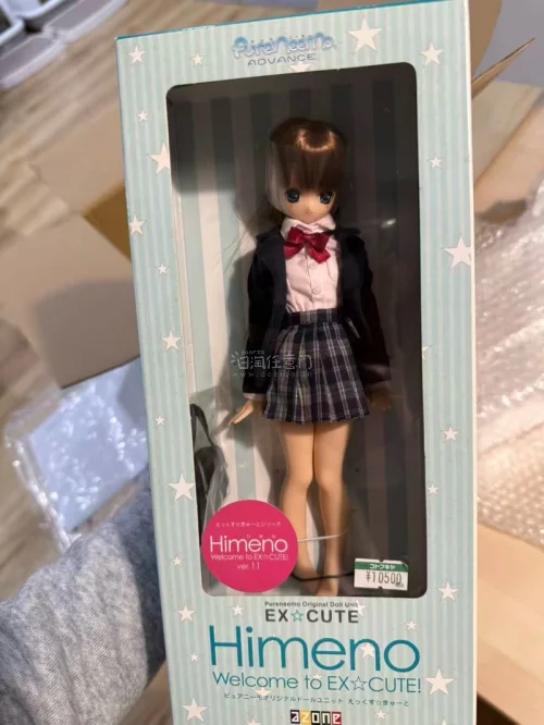 最近在挖煤姬上收到了心仪很久的Azone娃娃，状态比想象中还要好！包装也很认真，盒况和配件都保存得很完整。第一次在挖煤姬买娃其实有点紧张，但整体购物体验很顺利，转运速度也比预想快。日本二手娃真的很容易挖到宝，尤其是已经绝版的款式，看到实物的瞬间还是会觉得很幸福。