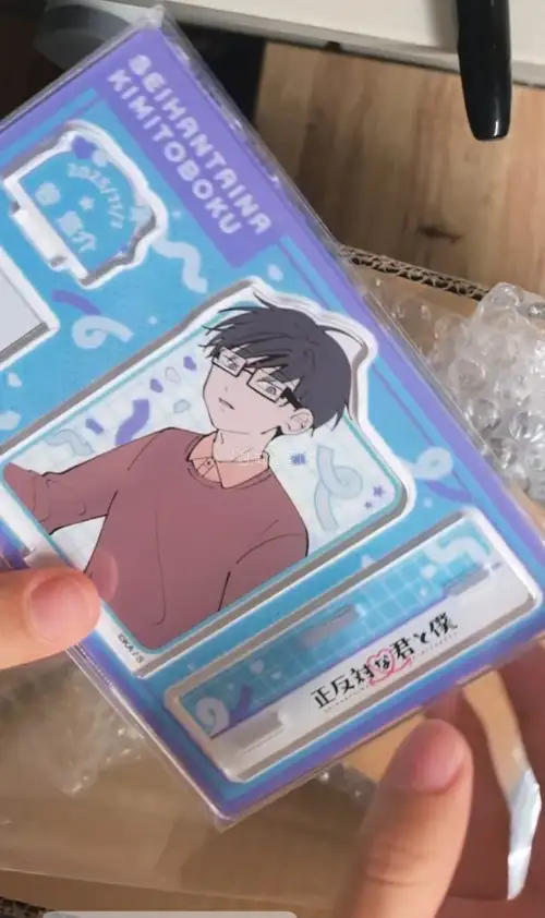 东西完好无损，包装还可以，箱子硬度较高，感谢老师出物，也是买到了谷的生立和kgymfanpark立牌了，非常赞