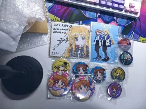 第六次切煤的包装一如既往的好，卡片都有密封，装在厚厚的信封里面，外面还包裹了防撞泡泡纸。外箱特别厚实，还是尖尖角。