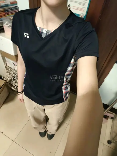 淘到了几件龙尼克斯球服，特别喜欢，到手成
色还很新，运输物流也很快，还会继续使用挖
煤，对这次的购物体验很满意