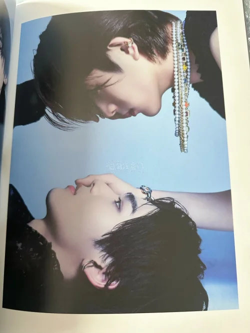 这次入手的杂志质量超出预期，印刷清晰，排版也很用心，不管是收藏还是翻阅都很合适，收到时包装完好，没有折损，非常满意！真的是太惊喜了！