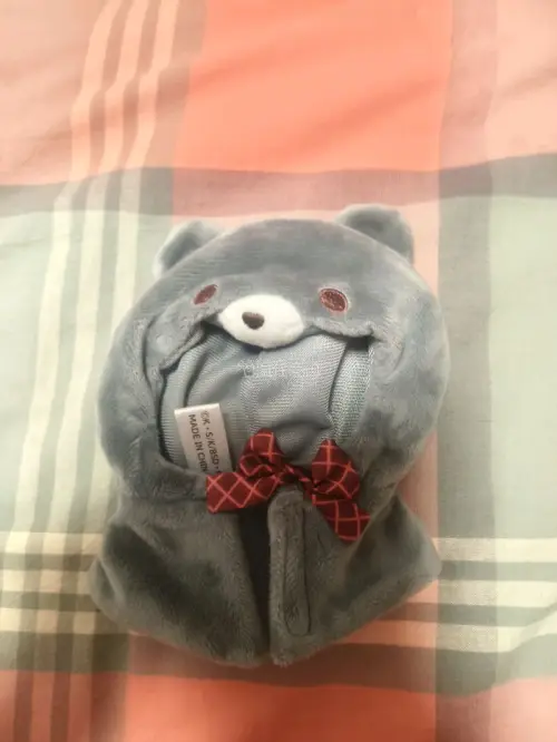 谁懂啊！在骏河屋淘到的这件灰色小熊着替也太可爱了吧！软fufu的手感超好，细节也做得很到位，给玩偶穿上直接解锁新造型。挖煤姬的物流和打包都很给力，全程没出任何问题，日淘体验满分，推荐给所有娃妈！