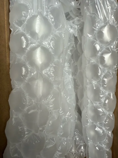 在挖煤姬切了很多单了，最近换成竹蜻蜓物流，合单速度稍微变慢，物流速度差不多很稳定的半个多月，包装的话反正泡沫塞得够够的，状态都还不错的。