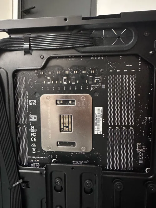 挖煤姬入手的整机太靠谱了！装机走线特别整齐，硬件都是全新正品，开机速度超快。日常办公、玩游戏都很流畅，运行静音不发烫，客服态度也好，有问题都耐心解答。性价比拉满，靠谱店铺，放心入手！