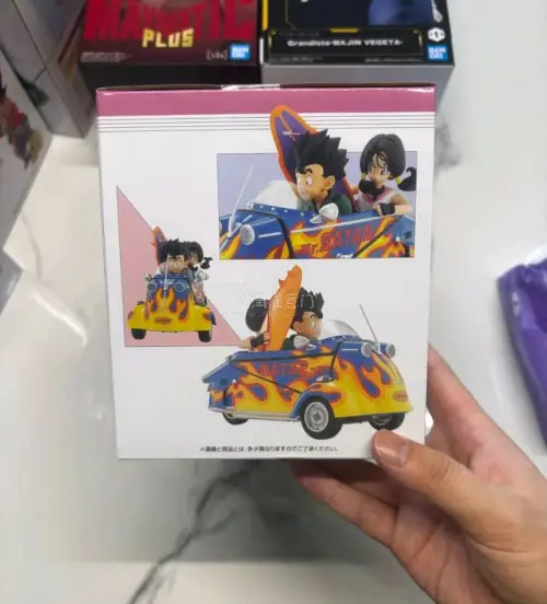 非常满意的一次煤炉购物，入手了龙珠一番赏，经典瞬间载具系列的last赏青年悟饭&amp;比迪丽火焰车。很有趣的题材。