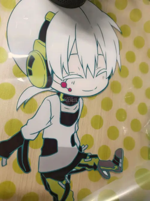 这次用的是竹蜻蜓，十几天就到了 而且打包得很好谷子状态都很不错的说っw??切了一些好价吧唧和海报台历，不负期待呀，我要追随挖煤姬直到世界尽头！