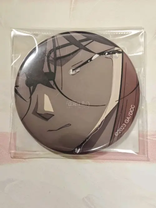 5月的挖煤姬好物分享来了！
五一宅家放松的宝藏好物，必须是我在挖煤姬淘到的眼泪哀徽章，流泪的灰原哀真的太戳人了，泪水里包含了太多情绪，简单的画面却越看越有感觉，每次看到都觉得很有味道。
在平台上一键翻译就能看懂日文详情，代切、入库全程透明，合箱发货也超省心。收到的时...