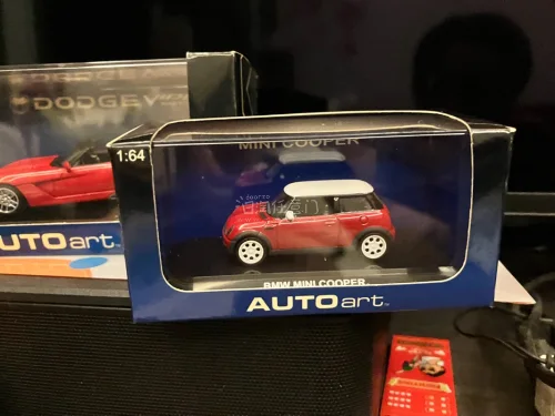 又又又来淘好老车啦 多美卡三菱RVR 
AUTOart BMW 1:64 宝马 MINI COOPER
道奇·毒蛇SRT-10 1/43 道奇·毒蛇 迷你车
三个老是老货很完美没有任何问题，打包也好快递也快快的
