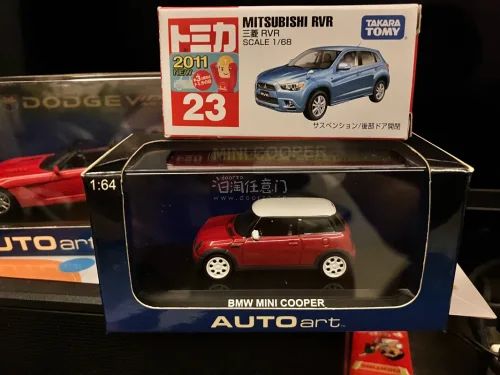 又又又来淘好老车啦 多美卡三菱RVR 
AUTOart BMW 1:64 宝马 MINI COOPER
道奇·毒蛇SRT-10 1/43 道奇·毒蛇 迷你车
三个老是老货很完美没有任何问题，打包也好快递也快快的