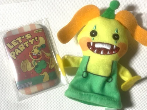 不知不觉已经切到了第三箱啦，这次依旧切的是poppy playtime相关，走的是ems邮政路线，发货很快！包装很严实～谷子安全到家！