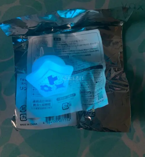 走的海运，这次买了少女歌剧的指灯，超级适合打call。还买了光之美少女的版画，超级好看。价格很合适不说而且还是国内没买到的，我爱日淘任意门，海淘很方便，客服也回复的很有用，物流选的海运，大概一个月到， 附加服务还是可以的，包装的很严实，到手完好无损，入库前拍照服务也...