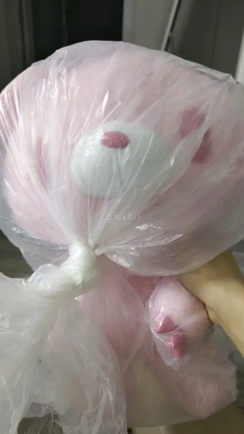 特别开心，在挖煤机买到了自己喜欢的暴力熊玩偶。一如既往的好用，韩国竹蜻蜓专线也很方便，很安全的到手，没有一点损坏。