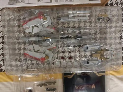终于把心心念念的万代MR魂宙斯魅影接回家了！这次在日淘任意门上下单的体验真的超出预期。作为一个老二次元，以前海淘最怕遇到暴力运输，导致心爱的模型“八角不尖”。但这次收到任意门的包裹真的被惊艳到了，外箱硬得像铠甲一样，打开后里面的防震泡沫和气泡纸塞得满满当当，把模型保...