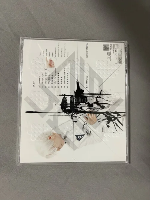 切到的一张cd，价格比国内买划算一些。包装严实，播放没有问题，东西品相还不错。整体过程顺利，算是顺利的一次购物体验。