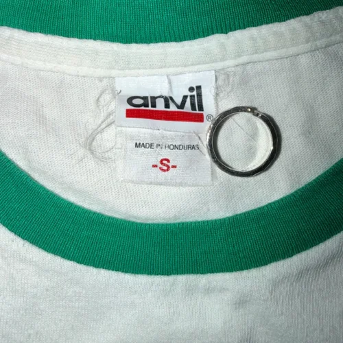 两件挺有意思的tee，黑人运动传奇人物ringer和vr战士3tee，黑人运动tee挺多的但ringer的比较少，挺好