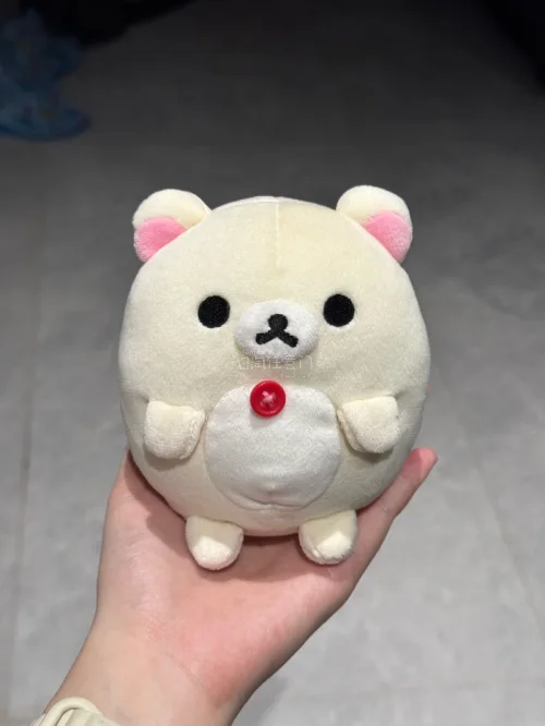 买到了这几个轻松熊和布丁狗团子都超可爱！包装也很好，拿到手完好无损，里面还包了层泡沫袋，还有一箱在路上，期待收货！