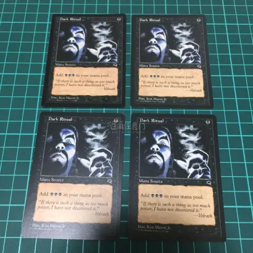 最近购买的货终于到了，商品保护得很好，有气泡袋保护，盒子也是板正板正的，卡牌收到也符合品相描述，没有任何问题，所以整体还是很不错的