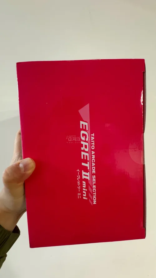 挖煤姬入手的TAITO白鹭2迷你专用底座套装，外箱仅边角微压，塑封完好全新。组装严丝合缝，还原街机氛围感，成色品相远超预期，海淘体验很满意。