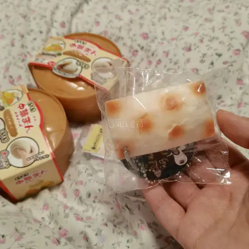 使用下来非常流畅快捷，操作简单，还有中日文翻译，平时还有优惠券可以使用，简直是爱用好物，可以用来切一些日单之类的产品。