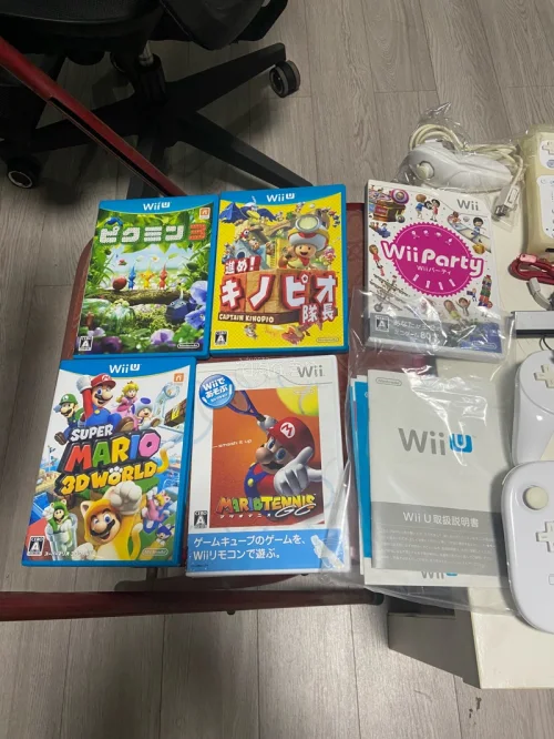 经朋友介绍挖煤姬app，近期海淘购入了一台日版Wii U 32GB《Splatoon》限定套装，主机、GamePad手柄、电源、说明书齐全，成色较新，功能完好，支持Wii游戏。
挖煤姬App淘货体验超棒！二手Wii U套装价格实惠，卖家描述准确，平台客服响应及时，强...