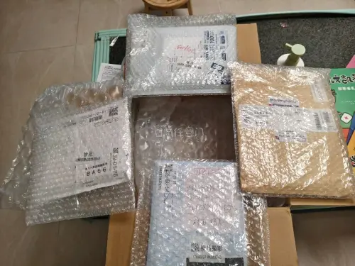 我看上的东西怎么全都航空禁运？第一次竹蜻蜓失败，第二次毅然选择航空件，想着还不行就老老实实走海运，没想到竟然成功了，从发货到入海关大概也就一个多礼拜的样子！甚至上午交税完，晚上就送到了家，简直惊呆了！但我很好奇是不是肯定会交税呢？无论金额大小（游戏盘）

