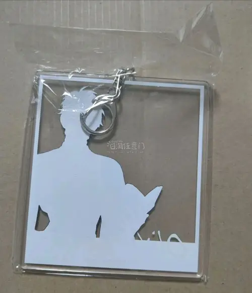 第一次用这个平台购物，购物体验也是比较愉快的，东西到手也是特别好，绝美奥利文，值得拥有，之前找了好久都买不到，这里看到了果断下单。