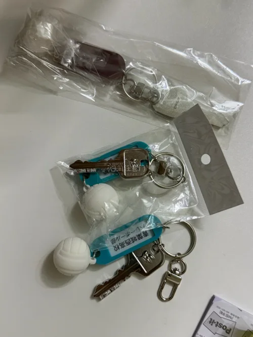 这次在挖煤姬买到了自己新的梦情谷子～每件东西都被打包的让人很安心。所有流程都让人很满意特别省心。从购买到后面的安排发货都让人很安心。选择的ems快递，从合单发货到收到快递一共就一个星期左右的时间！很快就拿到了！
后续会和朋友们安利这个app的～