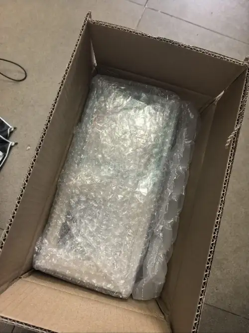 主要是切了两个lookup手办，上次走的竹蜻蜓手办盒损有点严重本来还挺担心的，但这次包装特别严丝合缝，盒损是可以忽略不计的程度，还买到了状态特别好的吧唧，超级满意的切煤体验