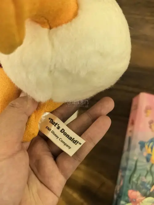 时隔多年终于买到了这个系列的红鸭子
凑系列太难了 希望之后也能顺利买到其他的鸭子
爽爽爽！好不屑的眼神好可爱