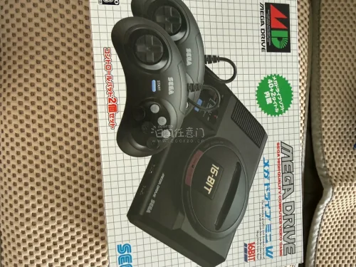 这次又购买了一套世嘉MDmini，之前已经买了mini2，所以等于收齐了，走了航空EMS，一周左右就到了，非常满意！