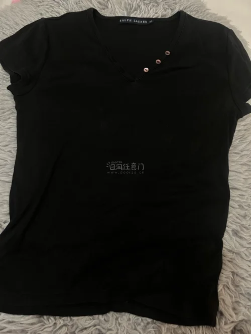 又淘到了很多漂亮的小衣服，
现在的海淘感觉越来越难了，好看的衣服越来越少了，商品价格也不太美丽了，整体下来基本上都和国内差不多了。@挖煤姬  走的最便宜的路线，丝滑到家，在夸一下包装！！超级无敌非常的好，每一个拆起来都像拆小礼物一样，包装的严严实实的，袋子外包装还有...