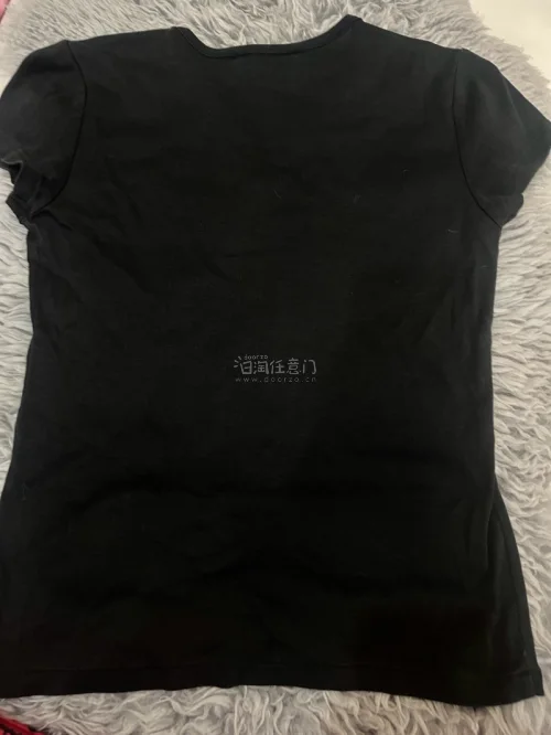 又淘到了很多漂亮的小衣服，
现在的海淘感觉越来越难了，好看的衣服越来越少了，商品价格也不太美丽了，整体下来基本上都和国内差不多了。@挖煤姬  走的最便宜的路线，丝滑到家，在夸一下包装！！超级无敌非常的好，每一个拆起来都像拆小礼物一样，包装的严严实实的，袋子外包装还有...