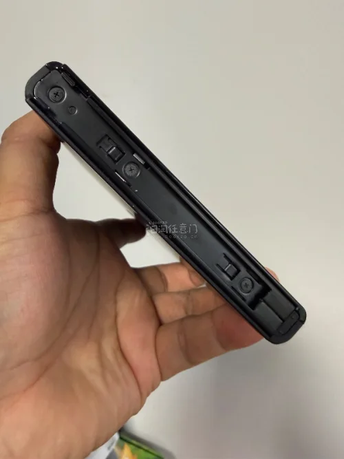 第一次在挖煤姬切switch，安全到手下车。整个海运速度还是挺快的，从日本发出到国内11天的时间，然后国内到时候四五天，而且这个包装盒子也很漂洋过海，也都没有任何的损伤还是很不错的，主要是性价比很高呀，马上就要涨价了。