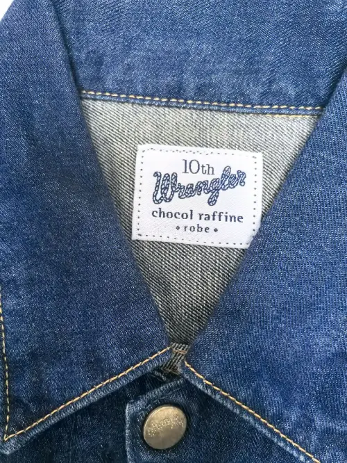 Wrangler × chocol raffine robe 10周年联名牛仔夹克
chocol raffine robe 与经典牛仔品牌 Wrangler 推出的10周年联名款牛仔夹克
挖煤姬下单至收到耗时11天，可以说是非常迅速了