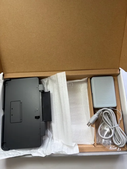 第一次通过任意门入手海外版3DS掌机，整体购物体验超出预期，全程省心靠谱，后续淘机也会优先选择这里。

下单流程清晰易懂，商品详情标注详实，机器成色、版本、配件信息一目了然，选购时不会模糊踩坑。下单后物流跟进很及时，包裹打包严实稳固，防震防护做得到位，长途跨海运输下...