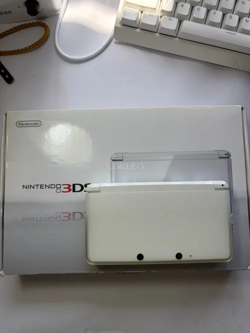 第一次通过任意门入手海外版3DS掌机，整体购物体验超出预期，全程省心靠谱，后续淘机也会优先选择这里。

下单流程清晰易懂，商品详情标注详实，机器成色、版本、配件信息一目了然，选购时不会模糊踩坑。下单后物流跟进很及时，包裹打包严实稳固，防震防护做得到位，长途跨海运输下...