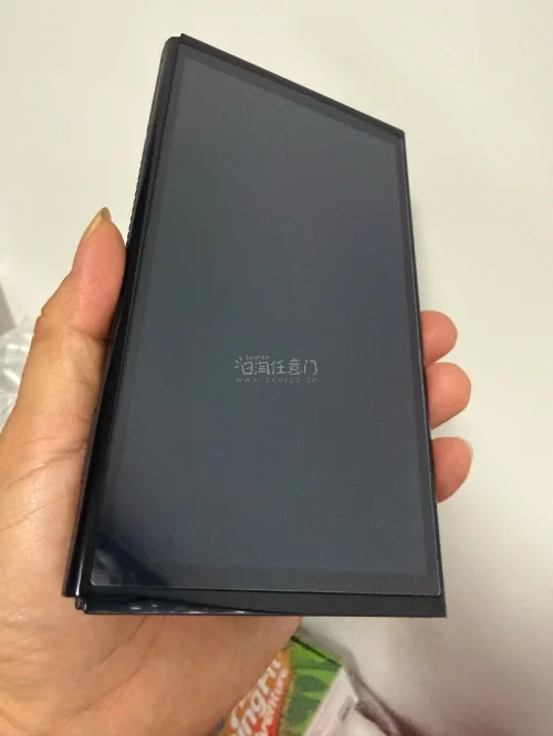 最爱切switch，性价比国内高多了，随便捡到手都划算。挖煤姬打包一如既往严实，海上漂也没有任何损伤，到手很新，一切顺利。