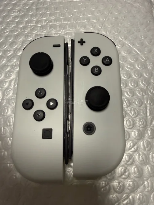 最爱切switch，性价比国内高多了，随便捡到手都划算。挖煤姬打包一如既往严实，海上漂也没有任何损伤，到手很新，一切顺利。