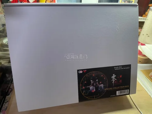 这单用的海运件，大概用了两周左右的时间就到了。在煤炉上买到了零红蝶重制版全新的典藏版，还有Wonder GOO一套特典，fans值得收藏起来