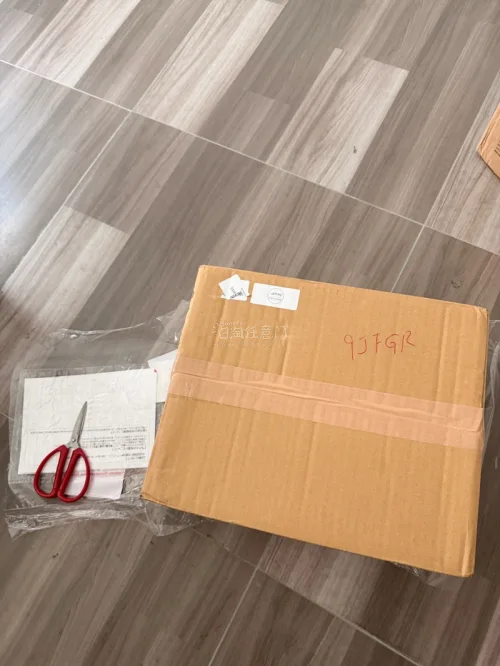 遇到了神仙卖家，打包的非常细致，上面还贴了手写的感谢信！救命，下次还想再中标，挖煤姬转运打包的也很好，每个都分别加了气泡纸
