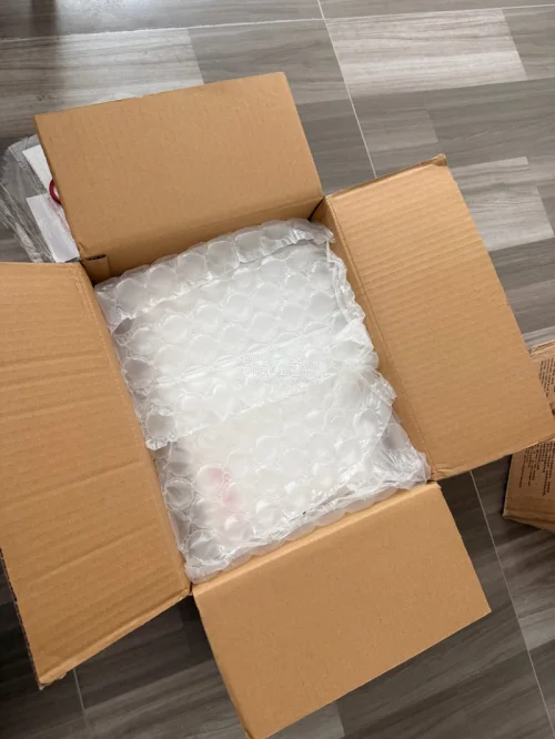 遇到了神仙卖家，打包的非常细致，上面还贴了手写的感谢信！救命，下次还想再中标，挖煤姬转运打包的也很好，每个都分别加了气泡纸