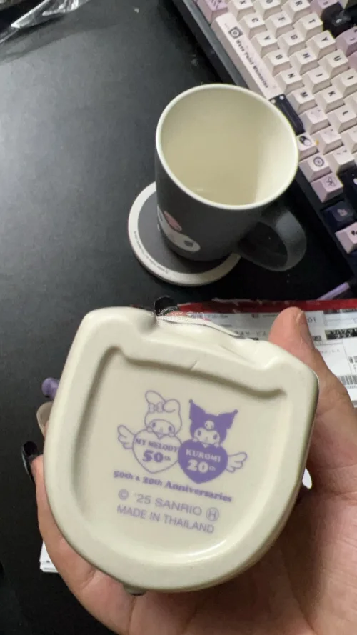 第一次用挖煤姬购买易碎品，在到货前都很提心吊胆怕出问题，但是开箱之后发现打包的特别好，200日元的加固服务特别特别划算，内外都打包的很严实没有出现一点瑕疵