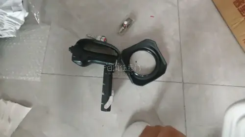 最近又在挖煤机上淘到了几个小玩意，这一次淘到的成色非常不错，两个机械自拍器都是很好看的，价格也是很合适，也算是捡漏价给他拿下了，然后又是淘到了一个手柄，这一次这个手柄成色会好一点，就可以把之前那个出掉了，而且这次还更便宜，真不错，推荐大家使用挖煤姬，性价比很高，很适...