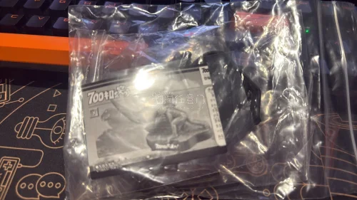 第二百一十单，这次收到了一个恐龙坦克的怪兽名鉴，另外还有一套成色非常不错的怪兽大乱斗名鉴EX，第一次购入这个系列，很不错。
