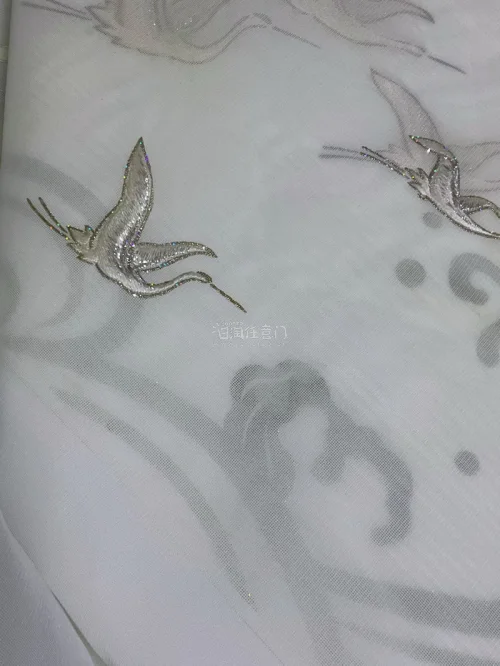 挖煤姬和服草履鞋帽子御守到货嘿嘿

和服草履作为和服穿搭里必不可少的搭配单品，它的版型做得特别正统。鞋面用料细腻扎实，传统的鼻绪设计软硬恰到好处，就算是第一次穿，也完全不会磨脚、勒脚。鞋底厚薄适中，还带有防滑设计，不管是出门逛街、外出打卡拍照，长时间走路也不会觉得累...